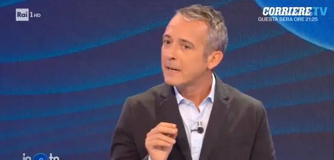 Un cellulare squilla in diretta tv e Diaco sbrocca contro le sue due ospiti