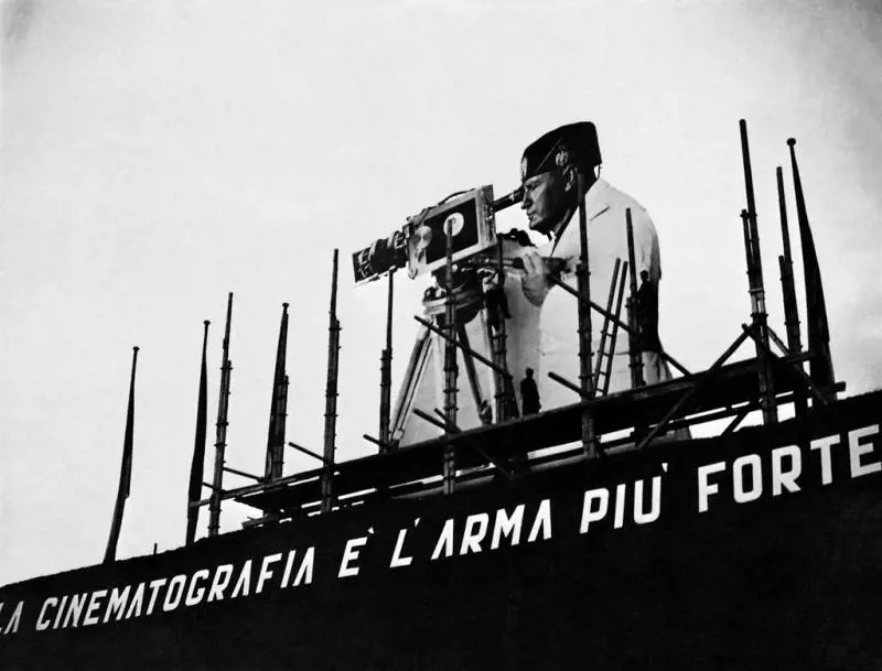 Da Mussolini a Stalin. Quando la dittatura è un "bellissimo" film...
