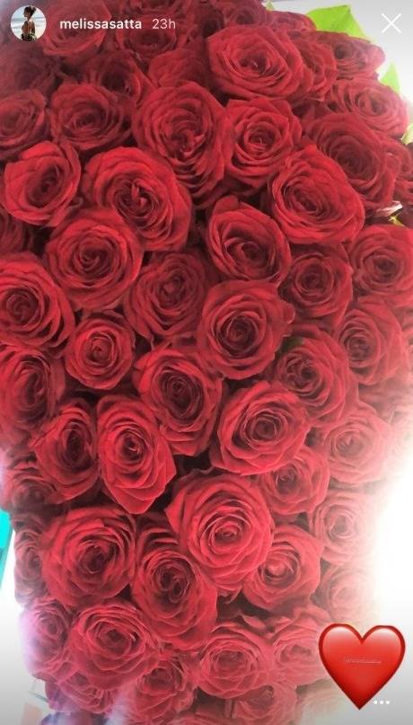 Rose rosse per Melissa Satta