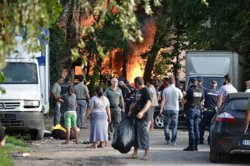 Roma, via al piano sgomberi: 25 immobili da liberare subito