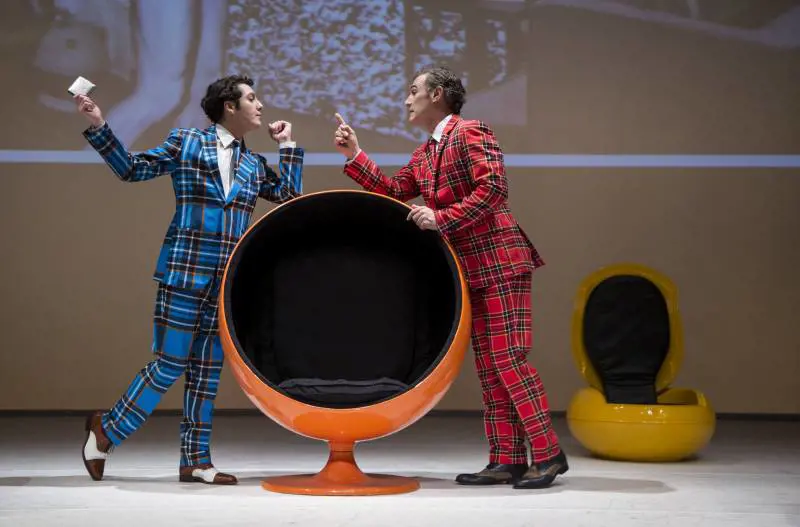 Elfo Puccini, un cartellone che va al cuore del teatro
