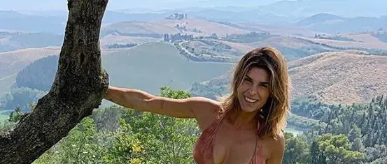 Elisabetta Canalis è la regina dei social. La foto che ha incantato i fan