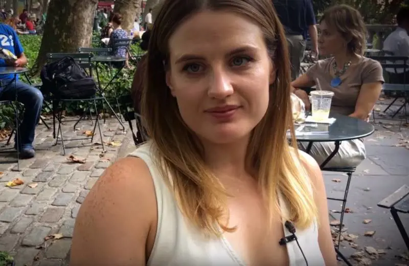 È morta Nika McGuigan: l’attrice figlia del pugile Barry aveva 33 anni