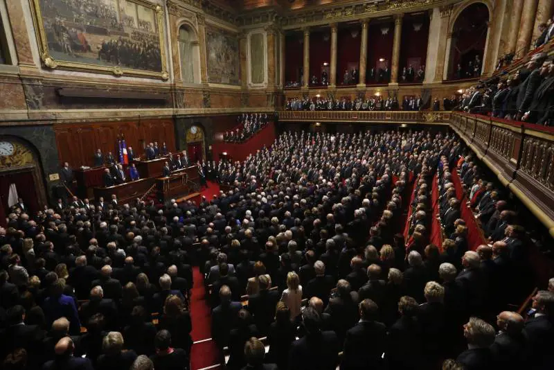 La Francia si muove per prima in Europa: commissione editori-social sul copyright