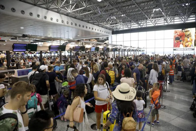 L'operazione bridge parte bene, a Malpensa voli regolari con l'arrivo di quelli di Linate