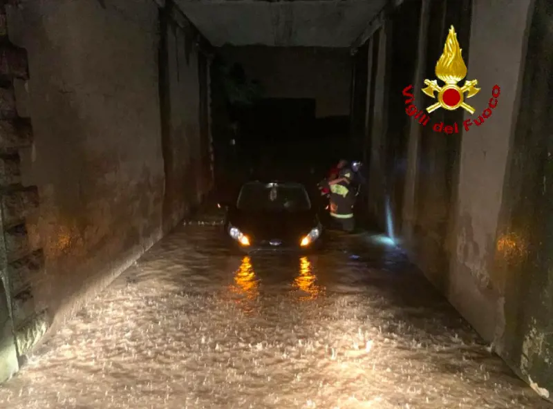 Anziano travolto dal fango ad Arezzo: ritrovato morto