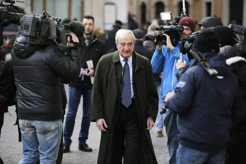 "Non serve un governo di unità nazionale. Ma nemmeno Conte"