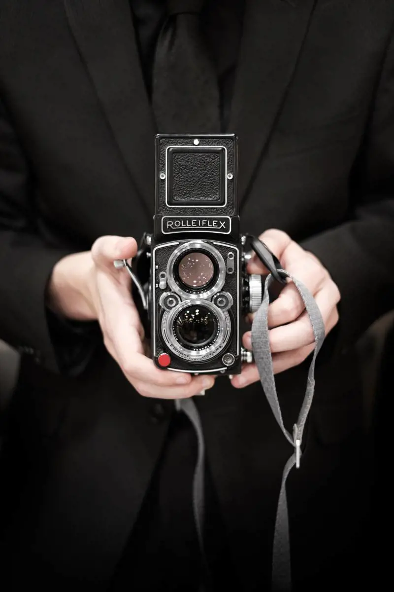 Illusione ottica: vediamo i colori su foto in bianco e nero