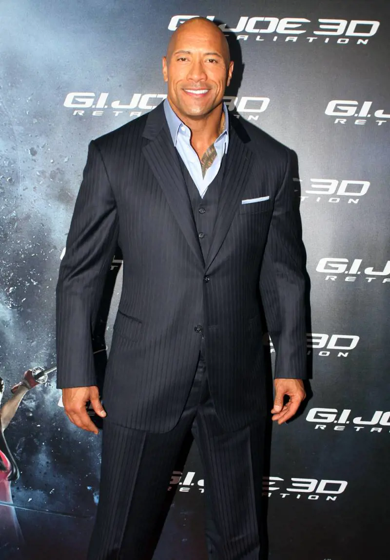 Dwayne "The Rock" Johnson beve 12 litri di acqua al giorno