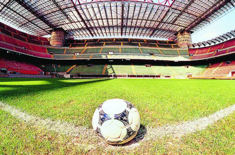 "Cattedrale" e grattacieli: svelati gli stadi in gara