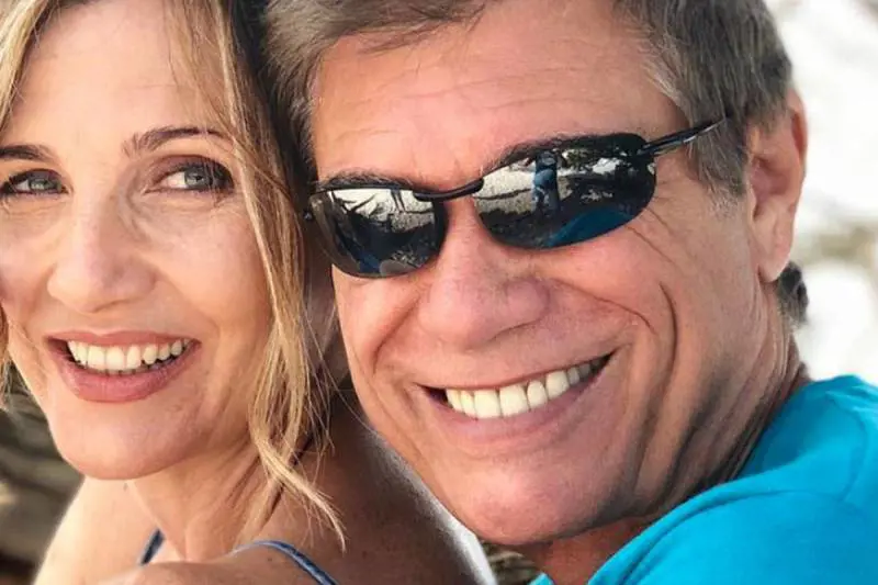 Lorella Cuccarini fa una dedica d'amore al marito: "Dopo 28 anni, questo è il primo 3 agosto che trascorriamo separati"