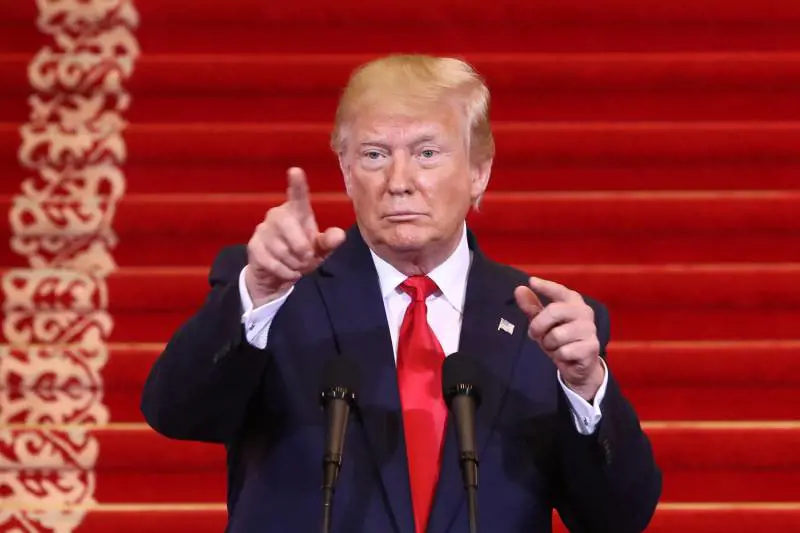 Come Trump usa Facebook per (ri)prendere i voti dei Latinos