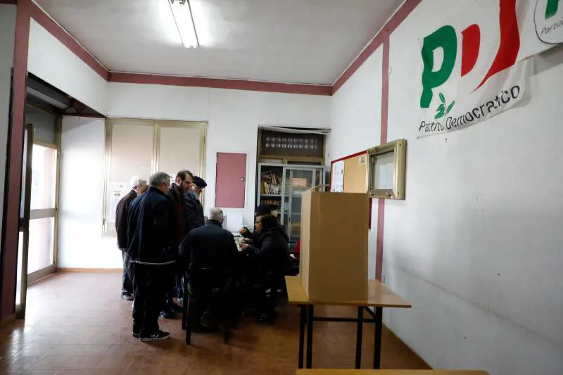 La crisi del Pd di Napoli: non paga gli stipendi ai dipendenti