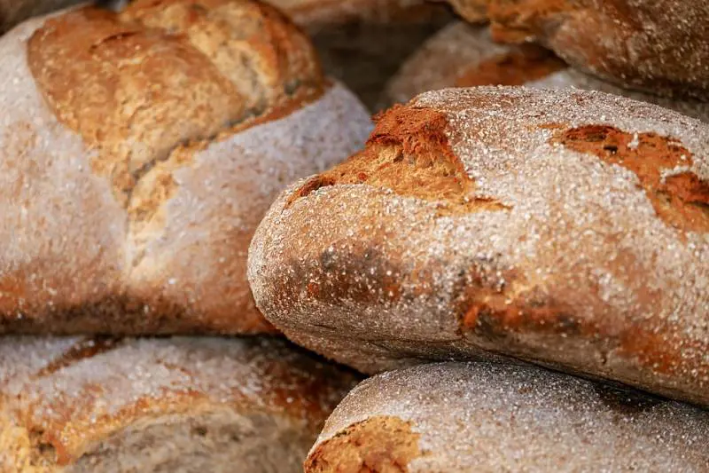 Pane sequestrato e depositi chiusi: blitz del Nas a Vico Equense e Sorrento