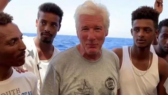 Open Arms, si muovono i pm: "Favorisce arrivo dei clandestini"