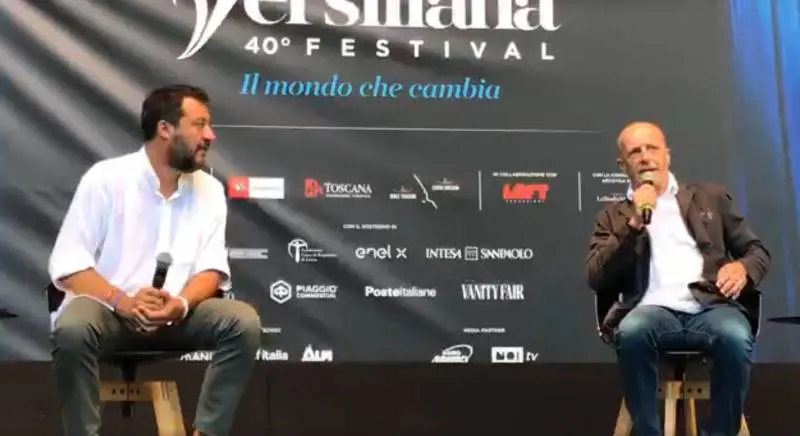 Salvini chiama le piazze