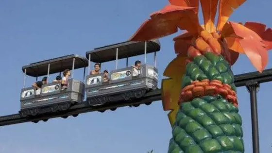 Si ribalta trenino del lunapark, almeno sette feriti a Verona