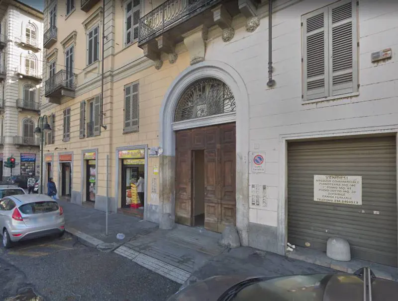 Trascinata nell'androne, picchiata e stuprata. Arrestato senegalese a Torino
