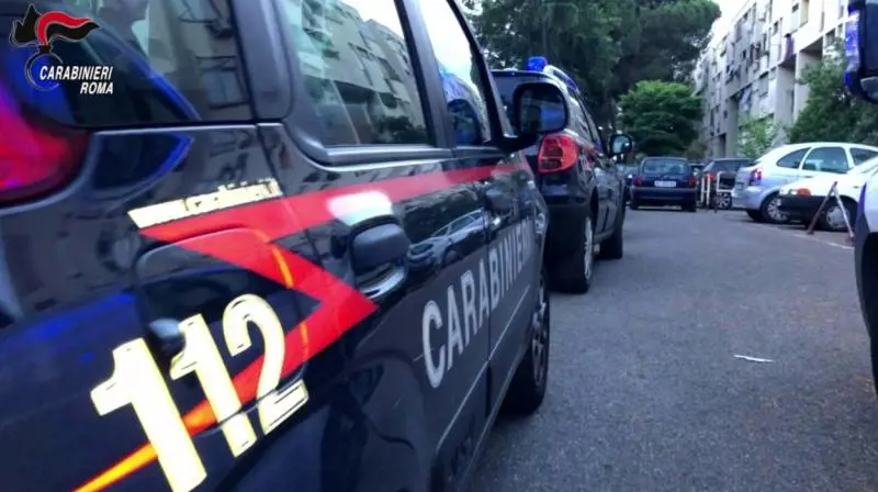 Roma, bandito armato mette a segno sei rapine in trenta minuti