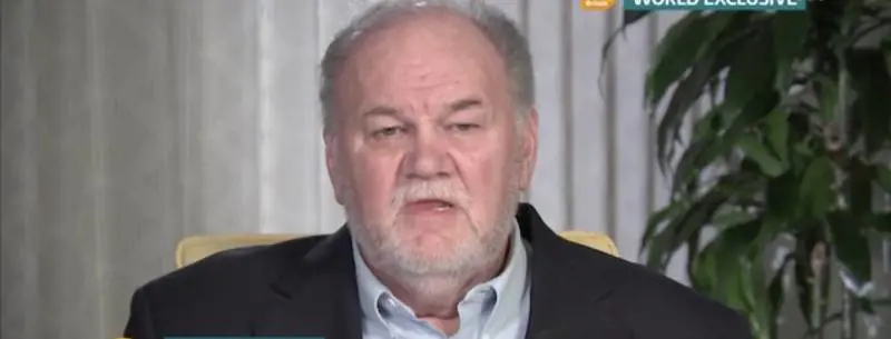 Thomas Markle accusa Meghan: "Ha ​distrutto la famiglia reale per soldi"