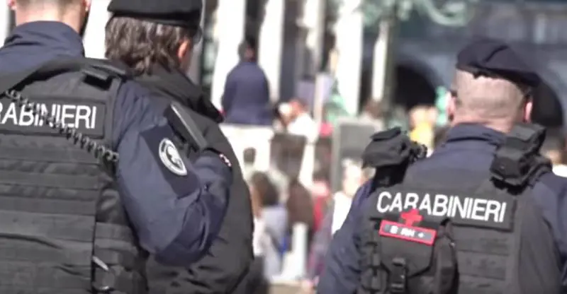 Venezia, guineano attacca carabinieri e militari