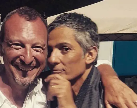 Fiorello chiama Amadeus in diretta: "Madonna a Sanremo? Per carità"