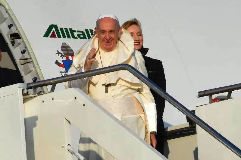Il Papa verso l'Africa: "Onore se mi attaccano gli americani"