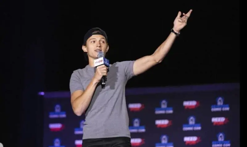"Ero schiavo dell’alcol". La confessione choc di Tom Holland