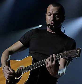 Biagio Antonacci accusato di plagio
