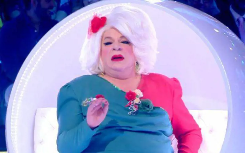 Platinette senza giri di parole: "Utero in affitto? Come stupro"