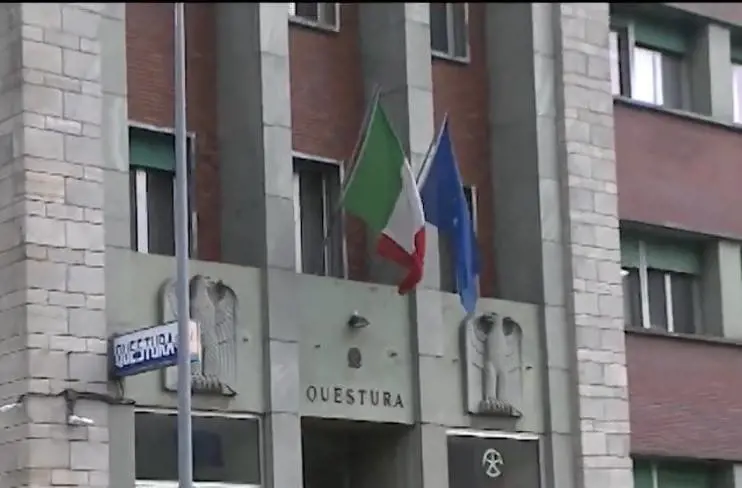 Como, molesta ragazza poi si scusa: ecuadoregno incastrato da un sms