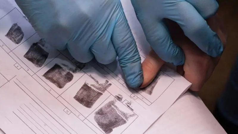 Reggio, espulso, cambia sesso e rientra come donna: presa brasiliana