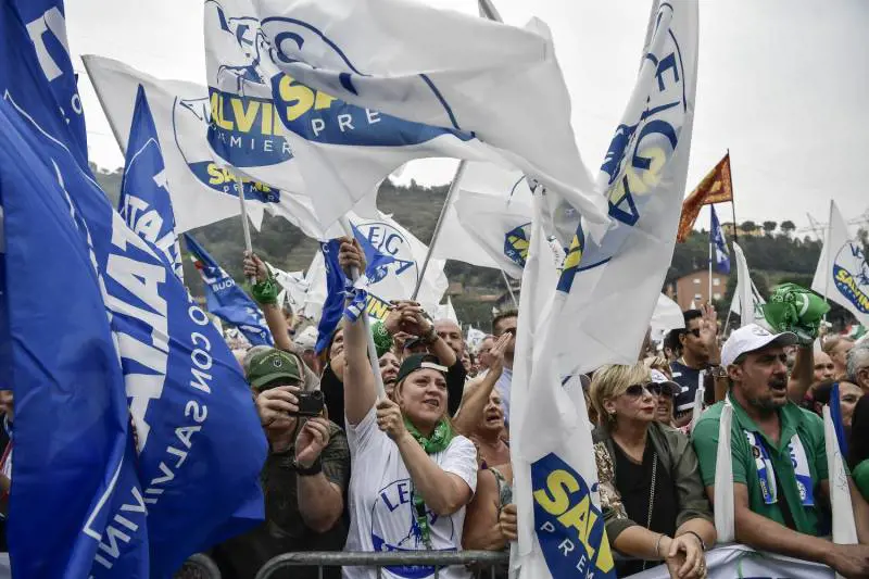 Troppa piazza e poco Palazzo