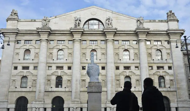 Conti lascia Tim, occhi sulle mosse Cdp