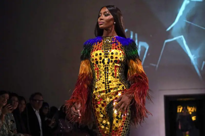 Naomi Campbell, abito insanguinato: presa di posizione politica
