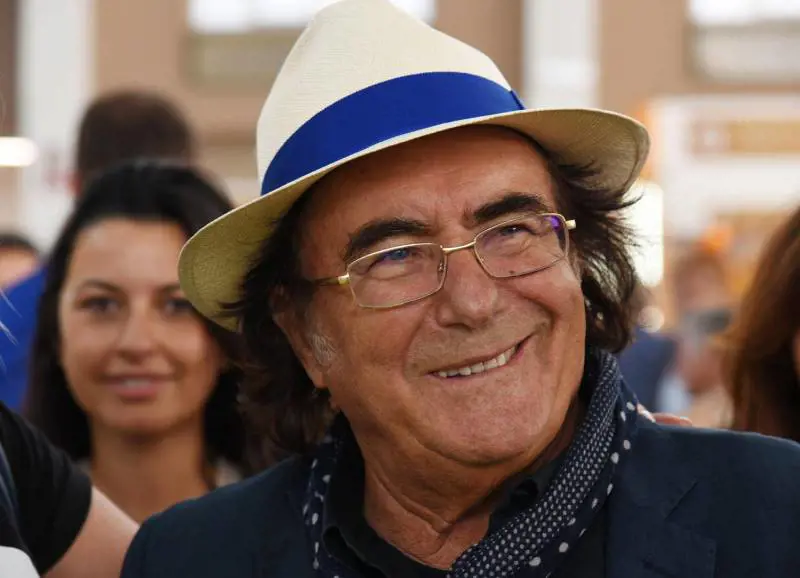 Al Bano: "Cantare con Romina mi piace ancora. Sanremo? Deve decidere lei"