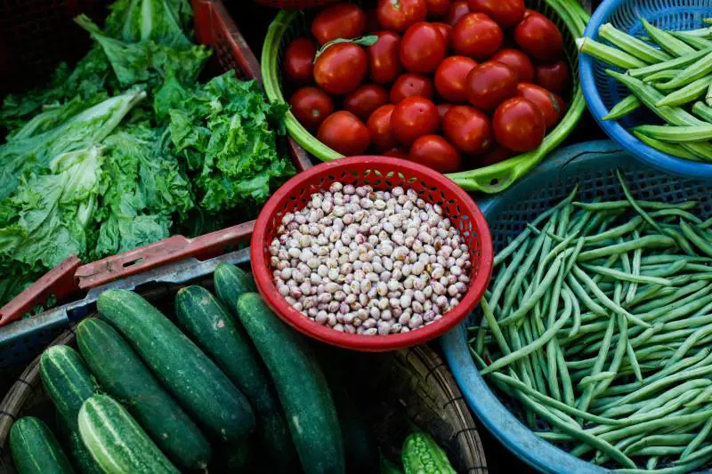 Pigrizia, dieta sregolata e stress nemici del cuore