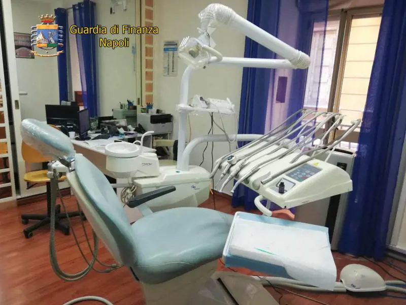 Tra condizioni precarie e nessun titolo: scoperti due falsi dentisti