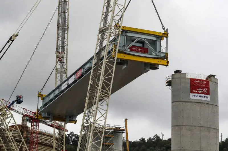 Genova inizia a vedere il nuovo ponte: oggi il varo del primo impalcato