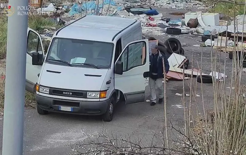 Tiburtina, scoperta una discarica abusiva