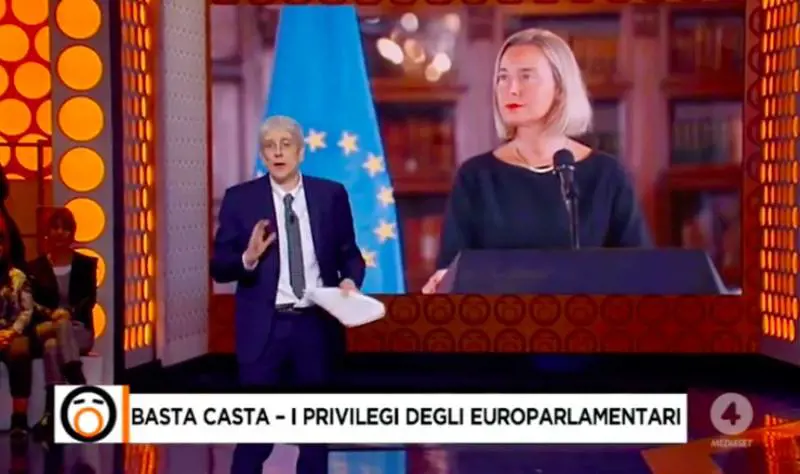 Mario Giordano contro lo stipendio della Mogherini: "È una follia"
