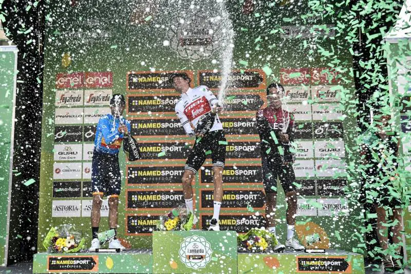 Alla fine spunta Mollema Il tulipano spiazza tutti e trionfa al Lombardia