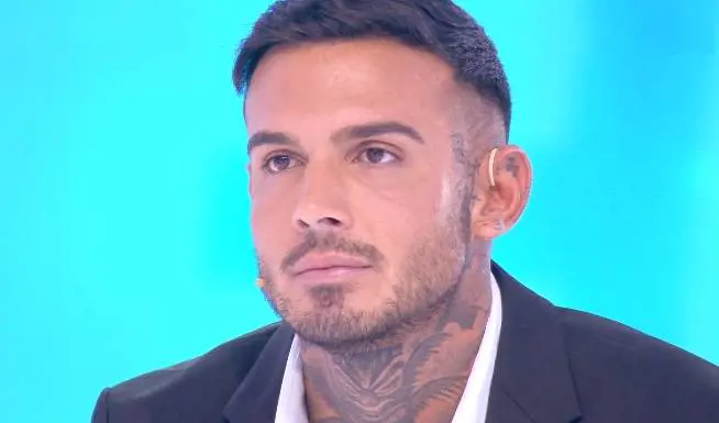 L'ex moglie di Lucas Peracchi durissima: "Mi sono rifatta una vita, ma se parlassi..."