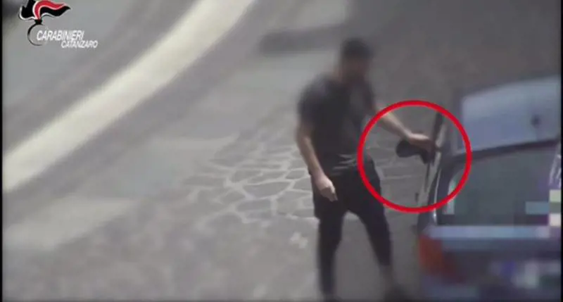'Ndrangheta, colpo alla cosca Iozzo-Chiefari: 17 arresti all'alba