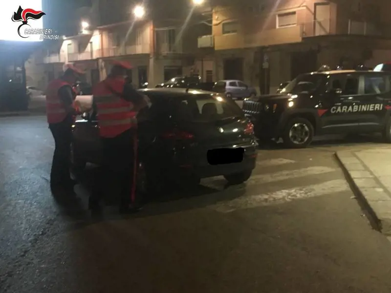 Brindisi, minaccia la ex moglie di morte: divieto di avvicinamento
