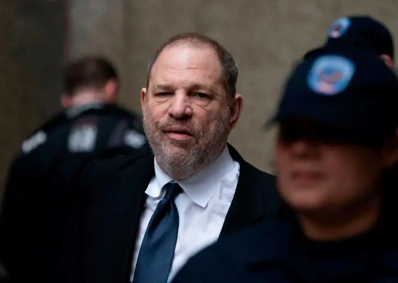 Weinstein, via al processo. Proteste #metoo in strada