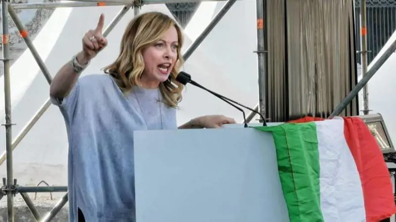 Mes, Meloni contro Conte: "Smentisce il suo Governo e ci riempie di menzogne"