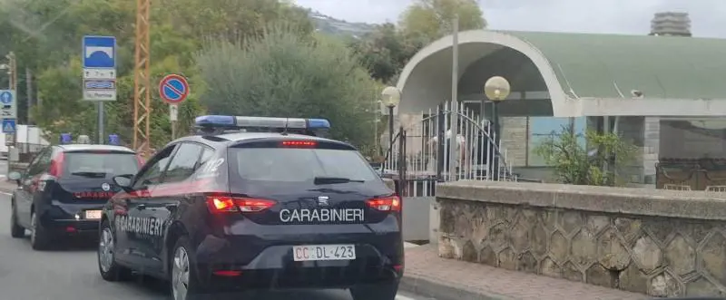 Nel market della droga dei tunisini: un machete e un tirapugni