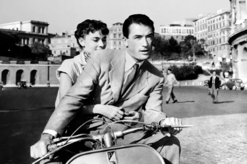 La leggendaria Vespa 125 di Vacanze Romane