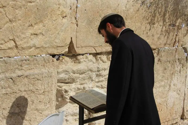 Germania, allarme antisemitismo: un tedesco su quattro ha "pensieri" contro gli ebrei